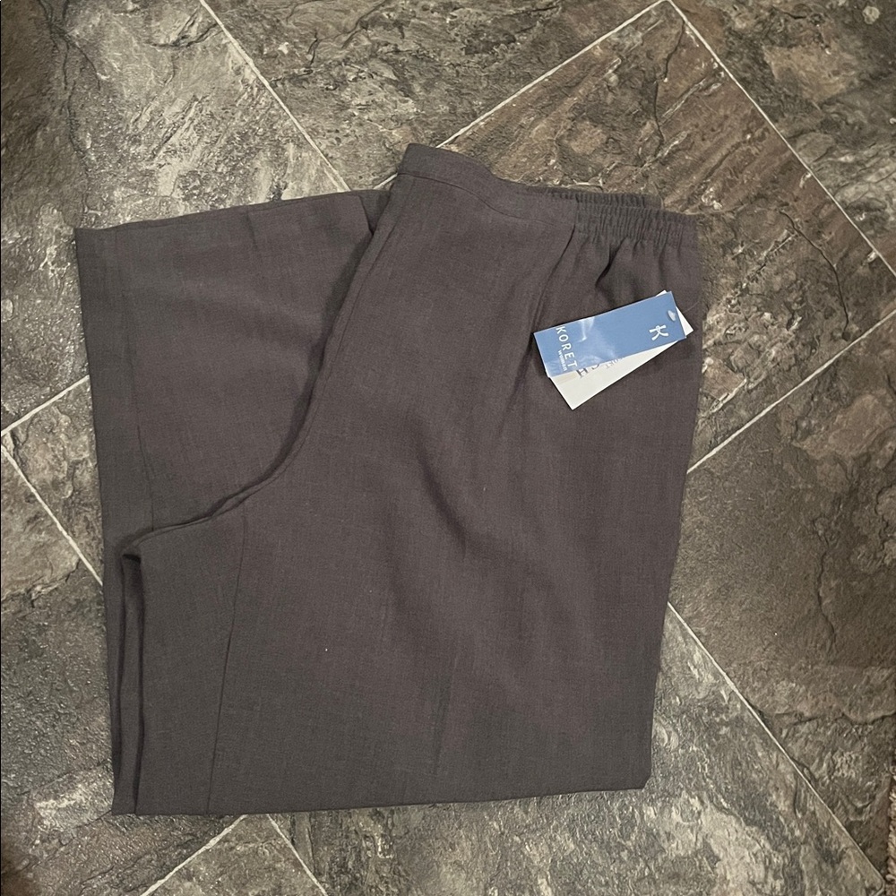 NWT New Koret Black Pull On pants 24 W short